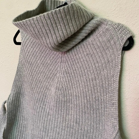 Rare Kit and Ace Turtleneck Sleeveless High Low Knitted Sweater vest size OS - Picture 3 of 13